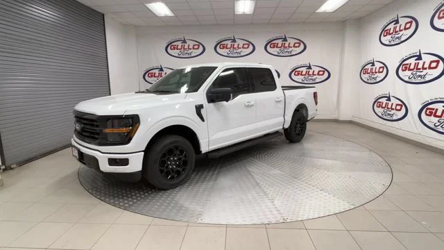 New 2026 Oxford White Ford XLT image 6