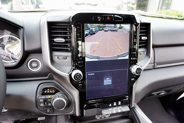 New 2026 Bright White Clear-Coat Exterior Paint RAM Big Horn/Lone Star image 34