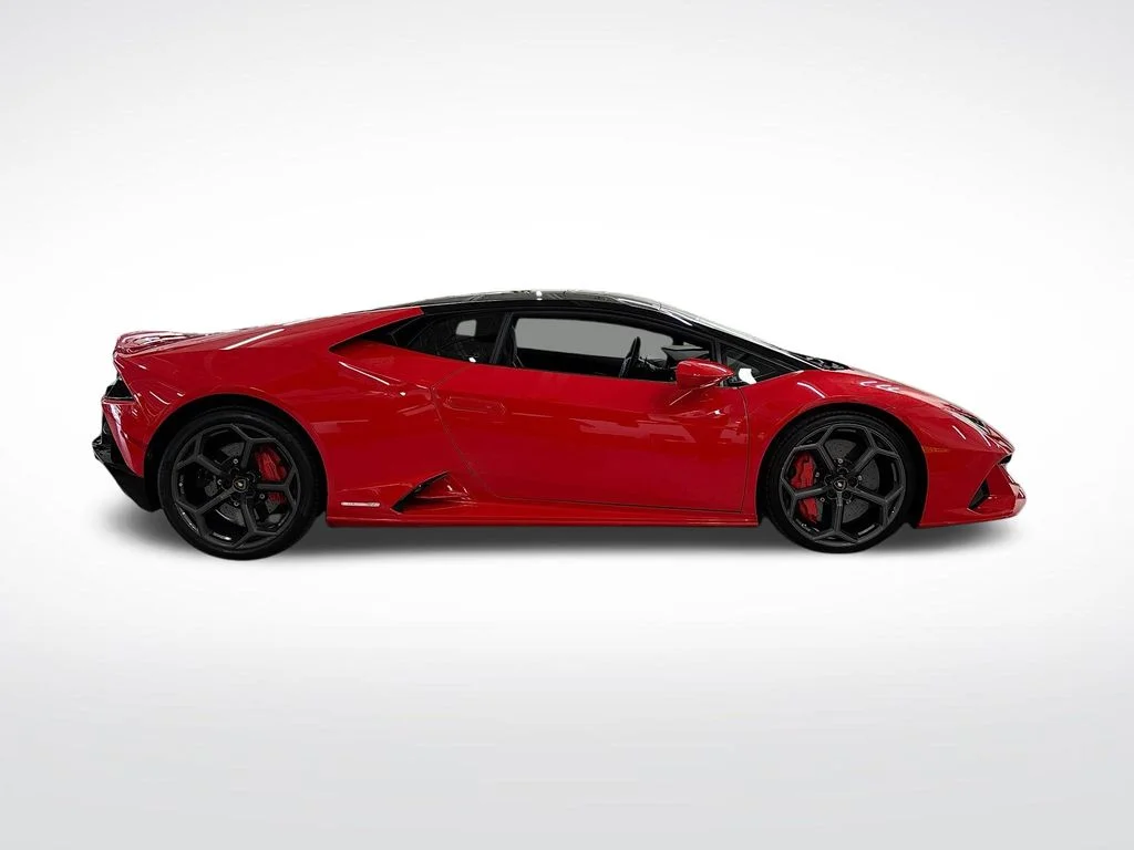 Used 2020 Red Lamborghini Base image 6