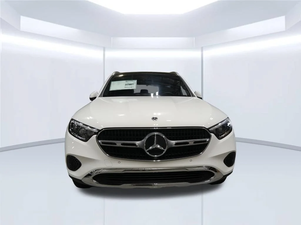 New 2026 Polar White Mercedes-Benz GLC 300 image 8