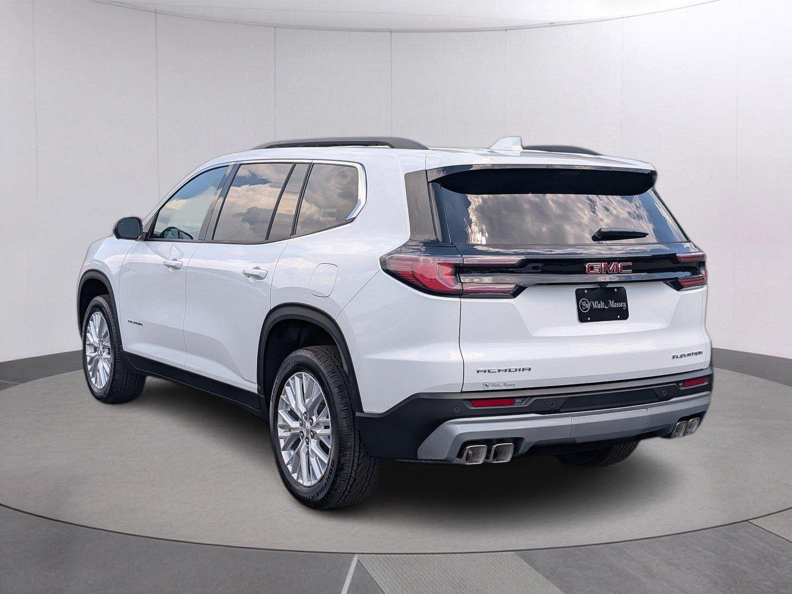 New 2027 Summit White GMC Elevation image 3