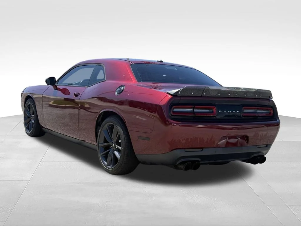 Used 2019 Red Dodge R/T image 3