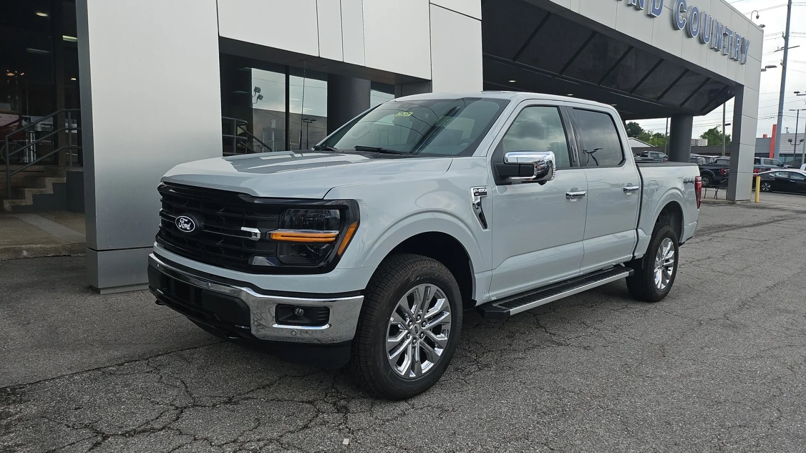 New 2026 Avalanche Ford XLT 4WD image 8