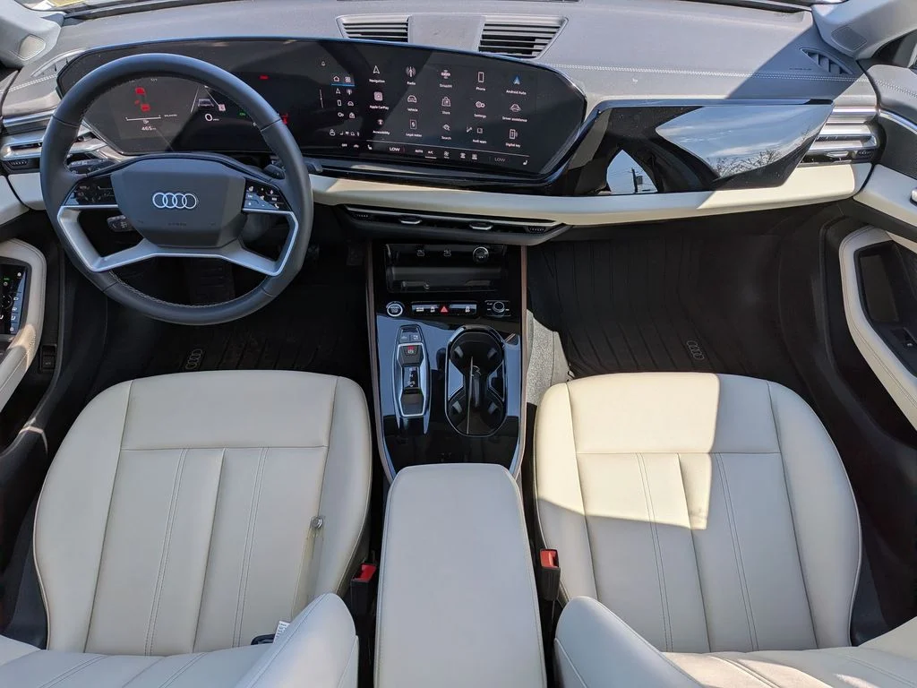Used 2025 White Audi  image 27
