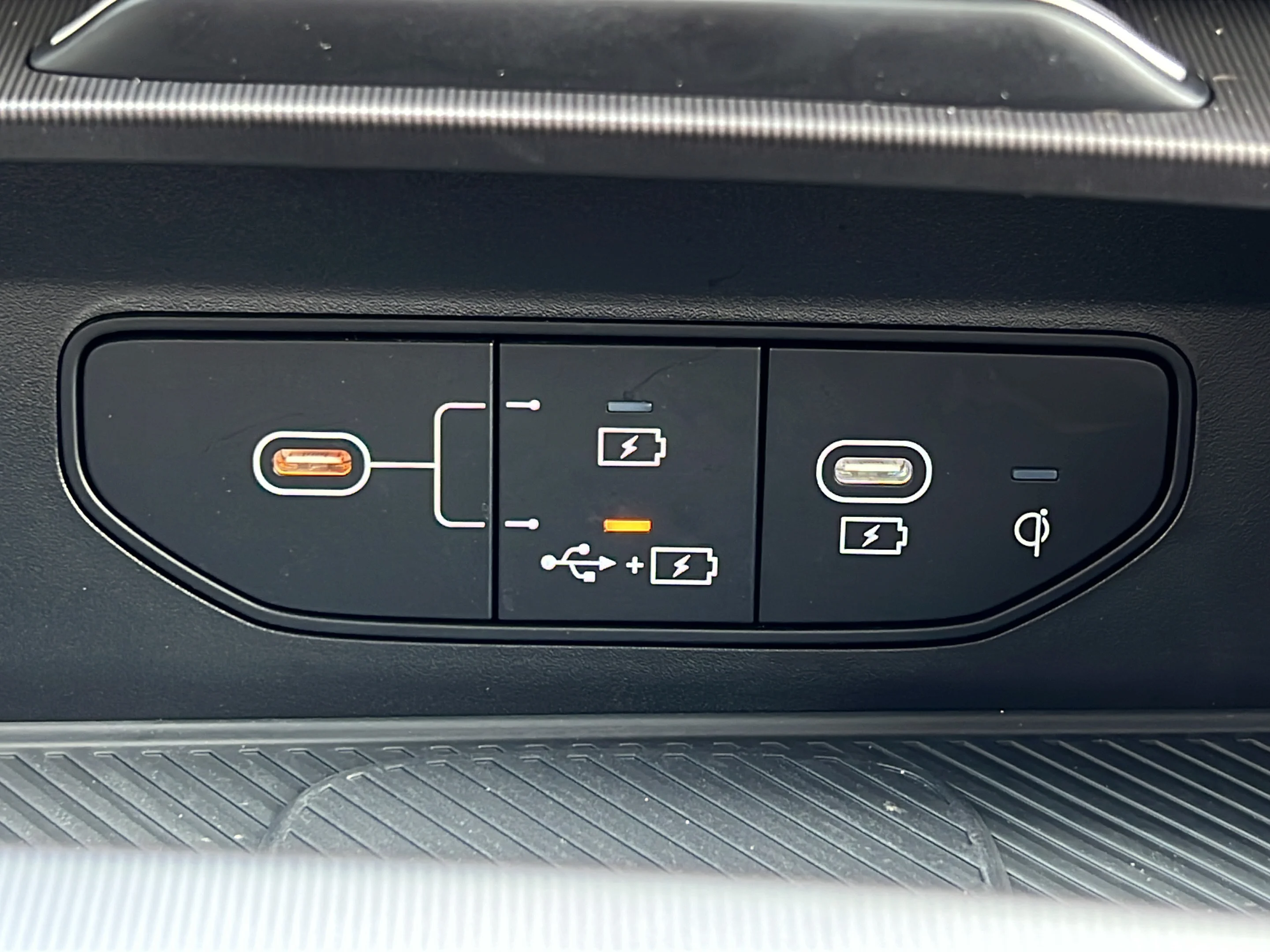Used 2026 Fusion Black Kia EX image 16