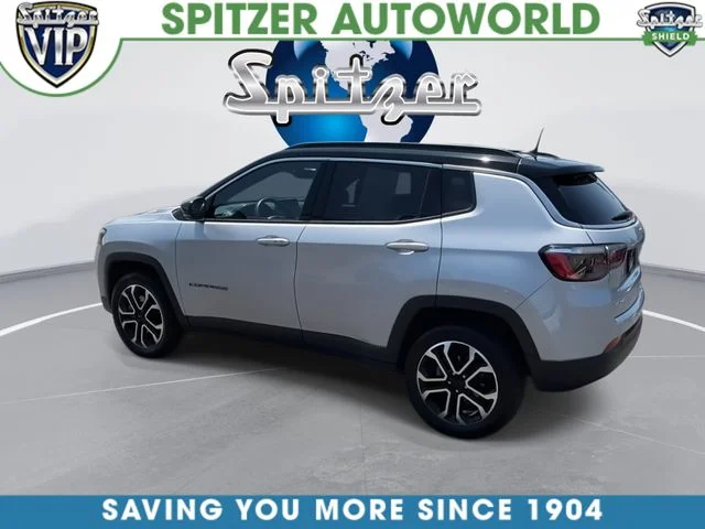 Used 2024 Silver Jeep Limited image 7
