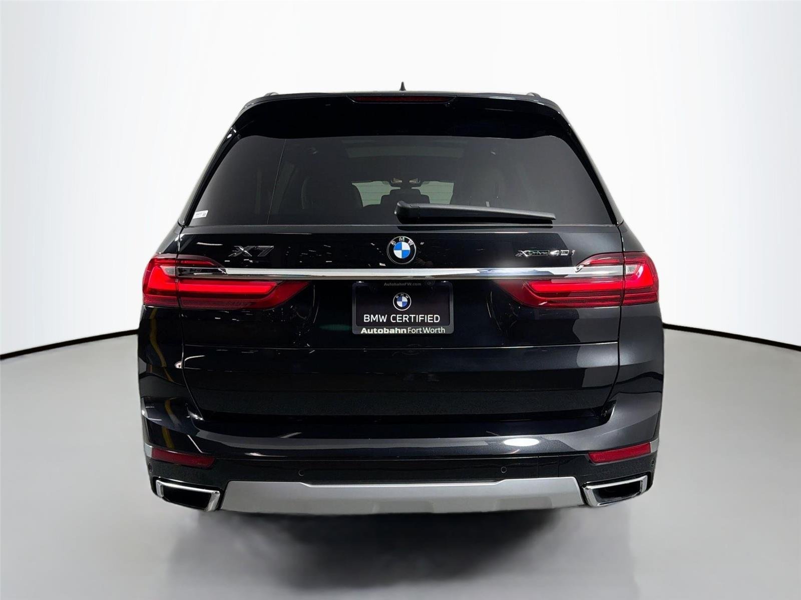 Certified Used 2022 Black Sapphire Metallic BMW xDrive40i image 7