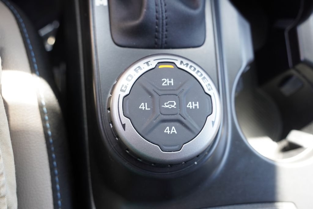 Used 2024 Oxford White Ford Wildtrak image 29