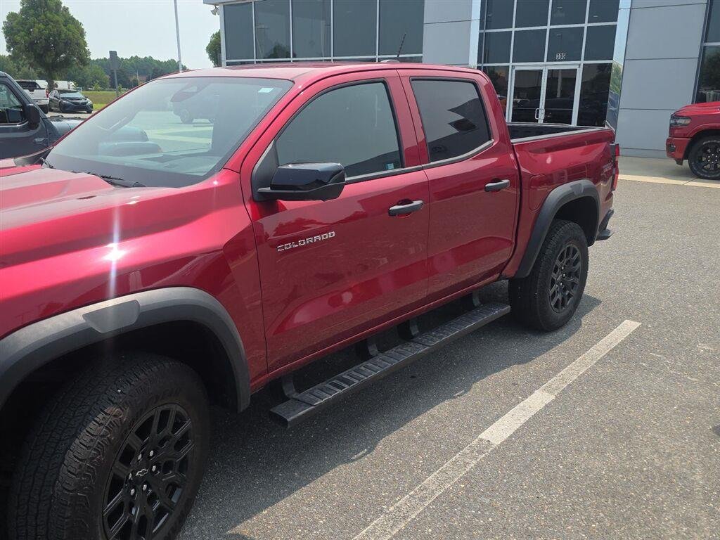 Used 2024 Radiant Red Tintcoat Chevrolet 4WD Trail Boss image 4