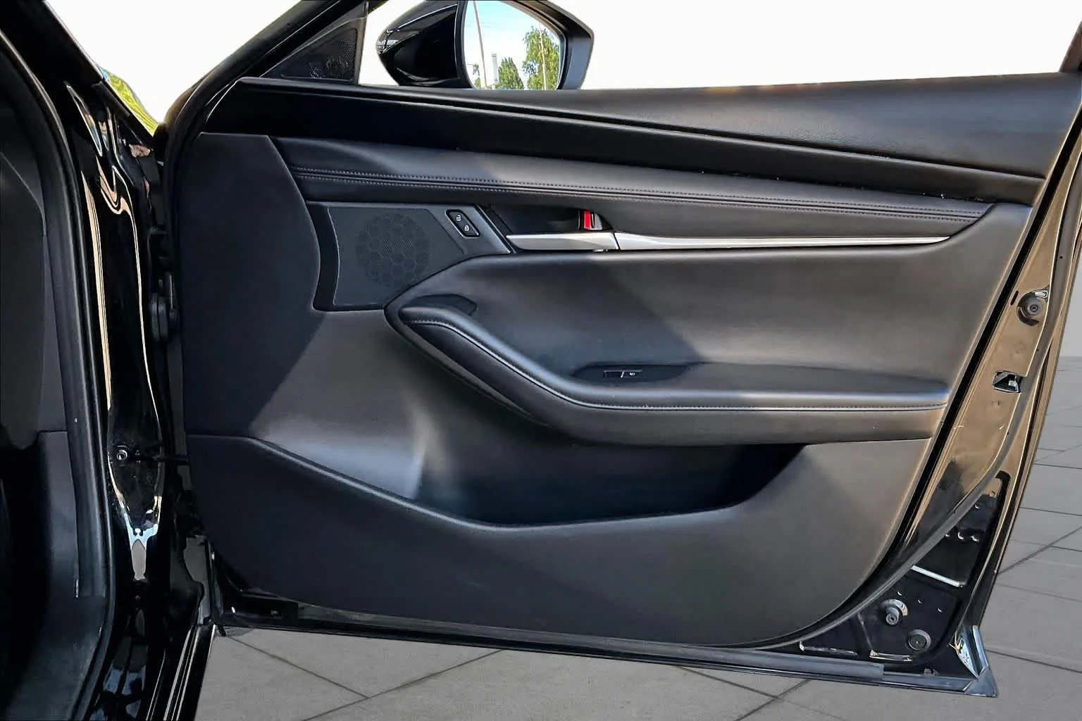 Used 2025 Jet Black Mica Mazda 2.5 S Select Sport image 23
