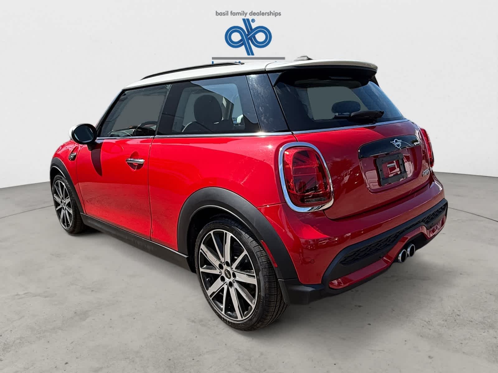 Used 2023 Chili Red MINI Cooper S image 4