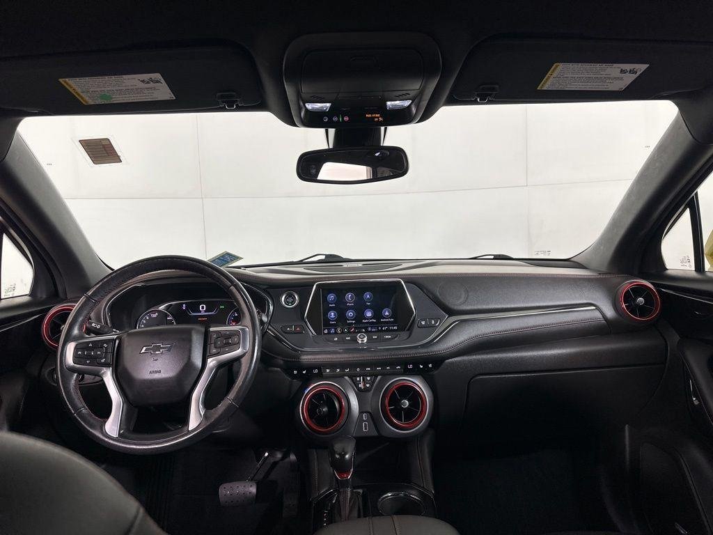 Used 2022 Yellow Metallic Chevrolet RS image 2
