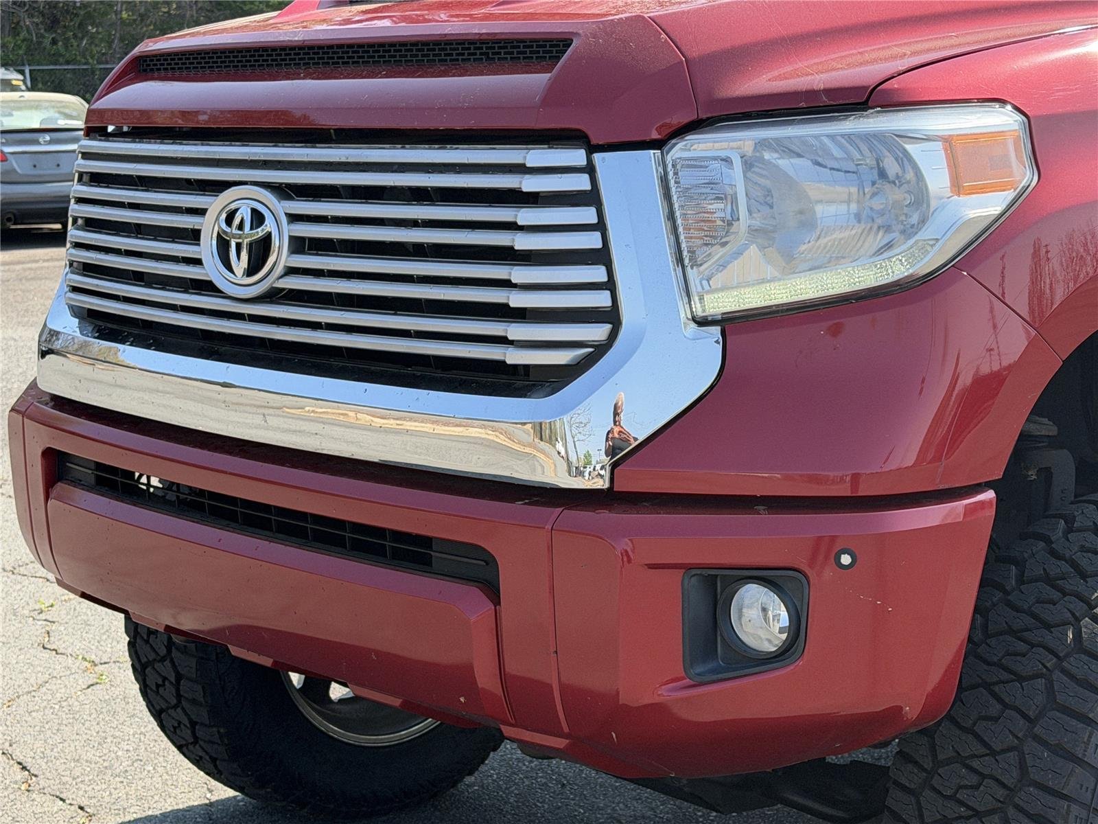 Used 2017 Barcelona Red Metallic Toyota Platinum image 31