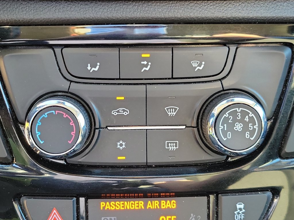 Used 2022 (Includes (MDP) Anthracite lower exterior accent color, Paint code W598F.) Buick Preferred image 25
