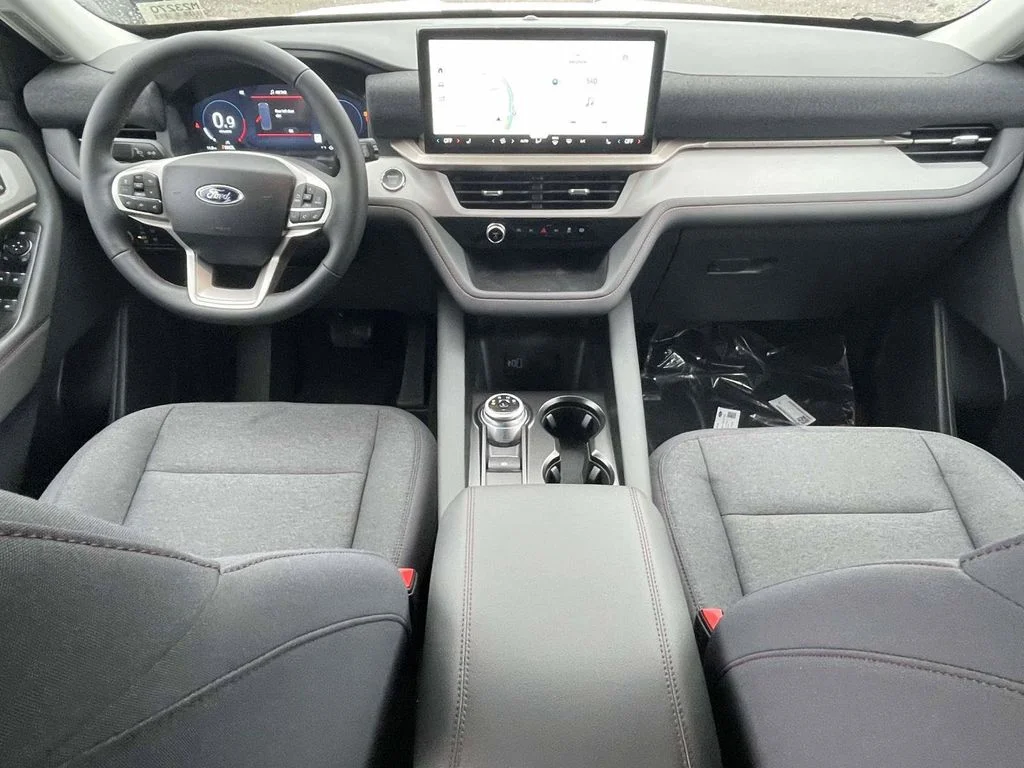 New 2026 Space White Metallic Ford Active image 10