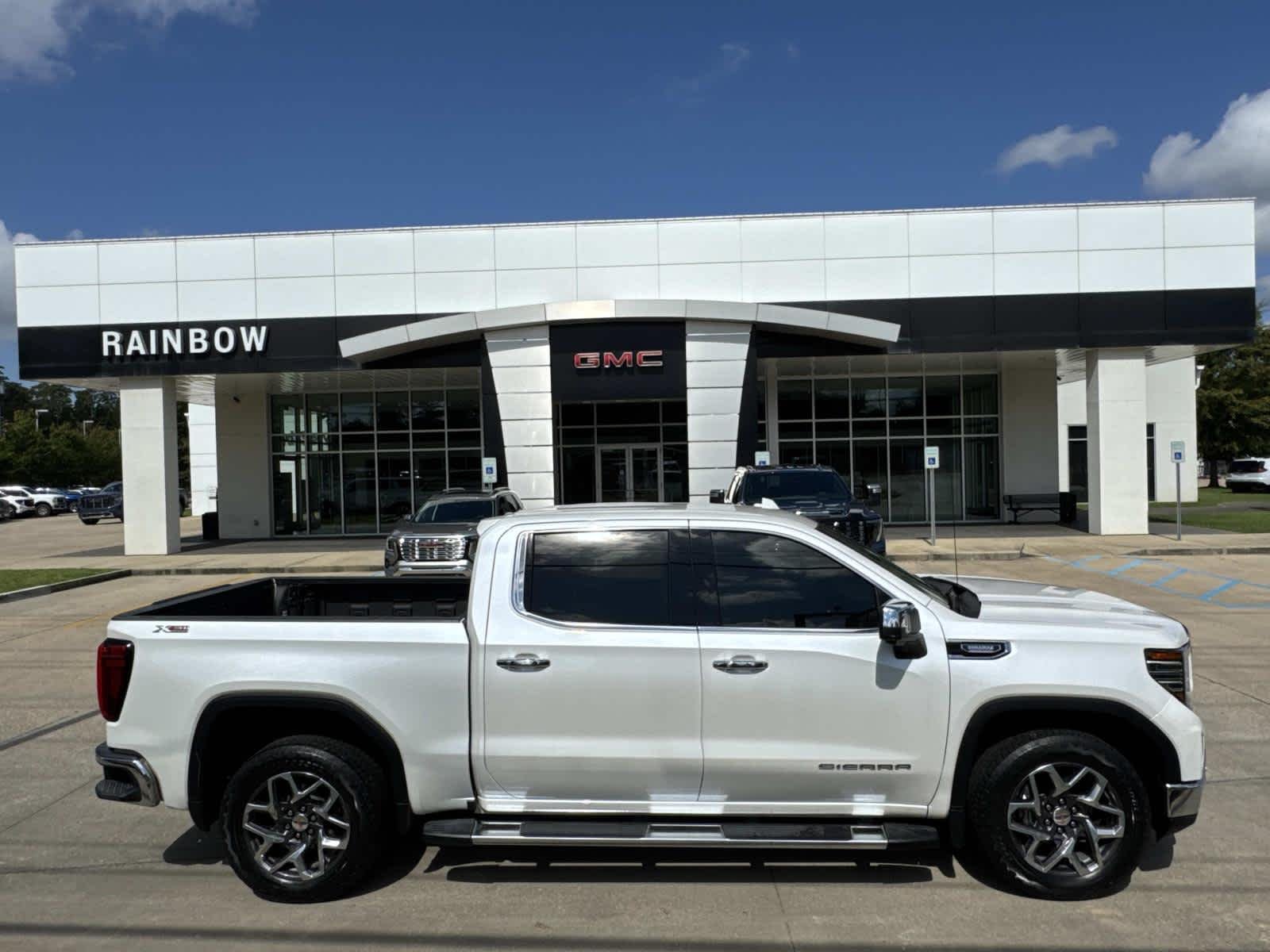 2023 GMC Sierra 1500 SLT