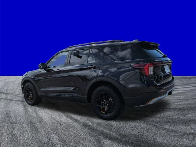 New 2026 Agate Black Metallic Ford Tremor® image 6