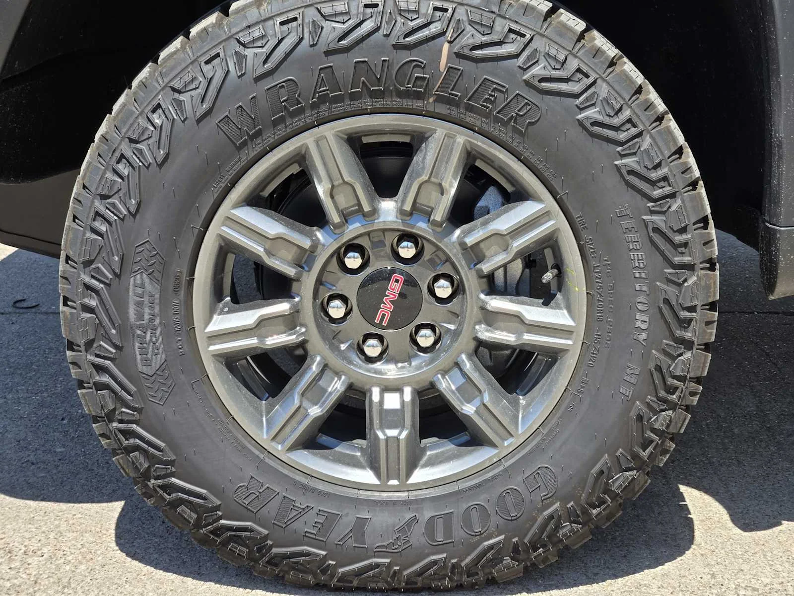 2026 GMC Sierra 1500 AT4X - Photo 7