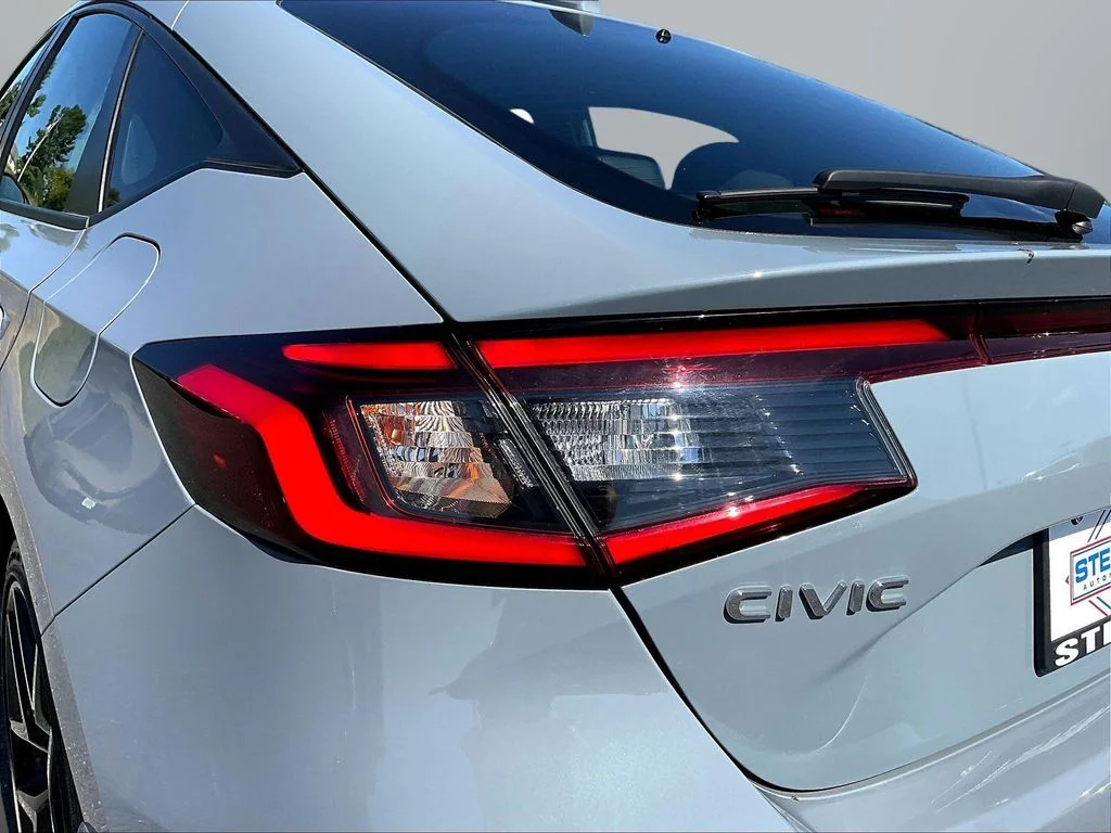Used 2022 Sonic Gray Pearl Honda Sport image 23