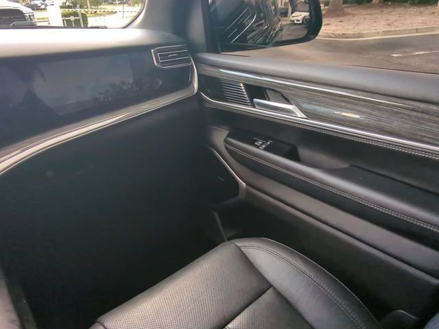 Used 2022 Black Jeep Series III image 21