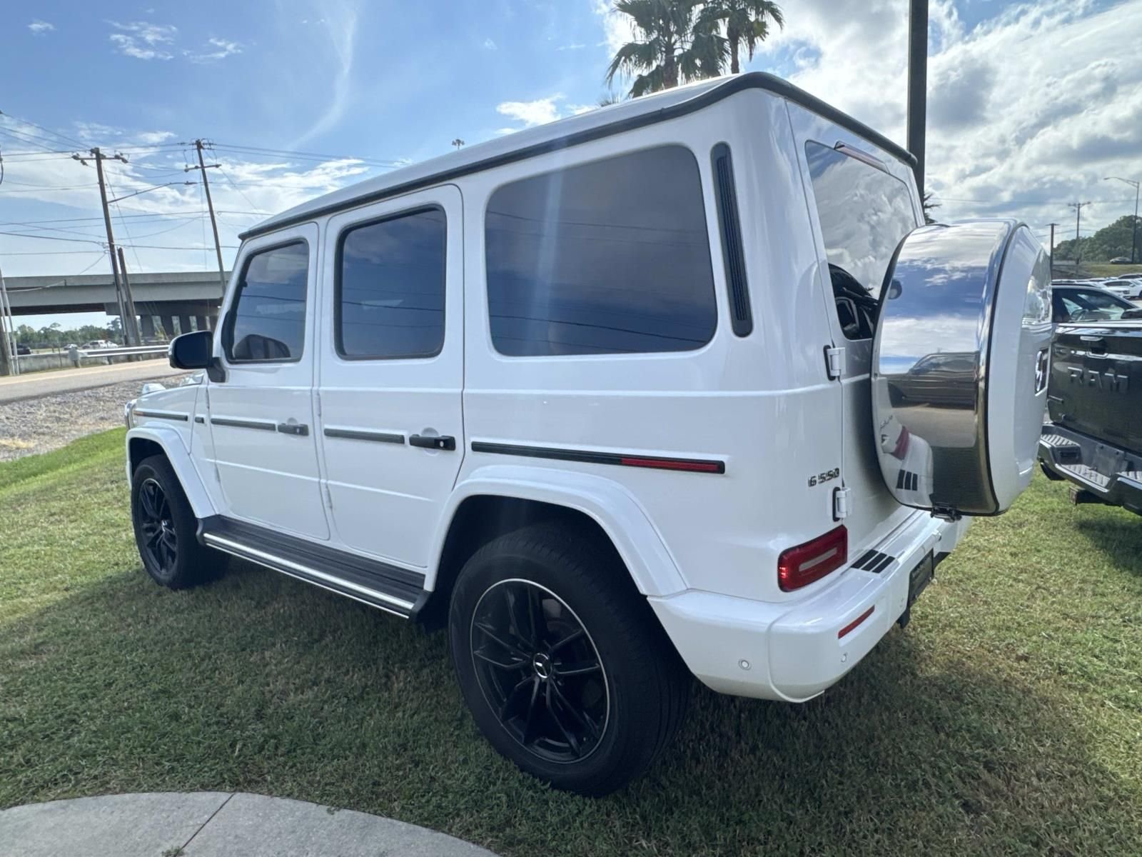 Certified Used 2025  Mercedes-Benz G 550 image 8