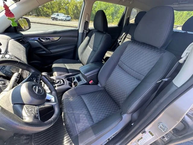 Used 2020 Brilliant Silver Metallic Nissan SV image 11