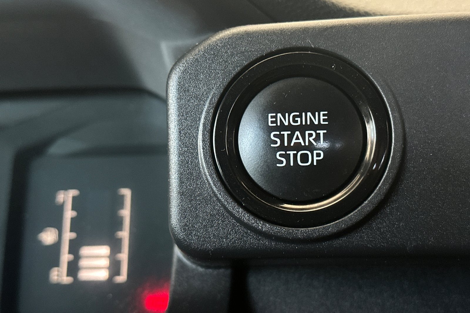 Certified Used 2024 Ice Cap Toyota SR5 image 20