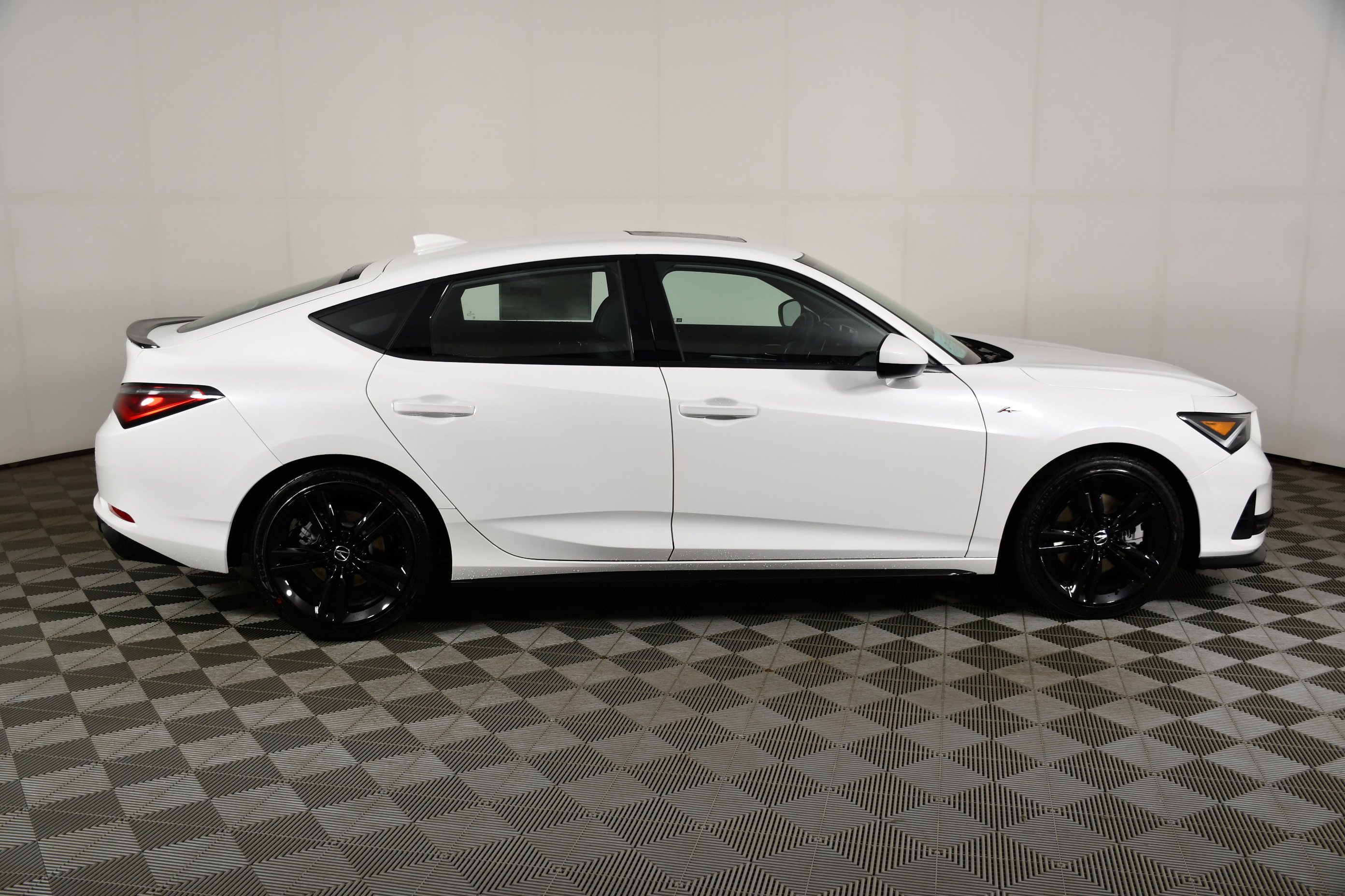 New 2026 Platinum White Pearl Acura w/A-Spec Package image 5