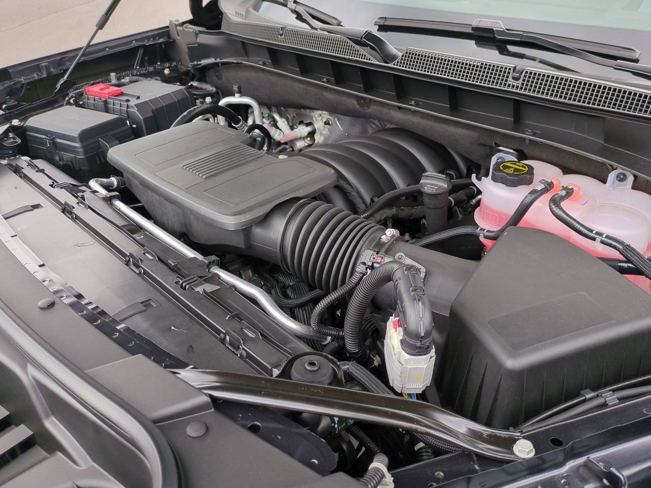 2025 Chevrolet Suburban High Country - Photo 31