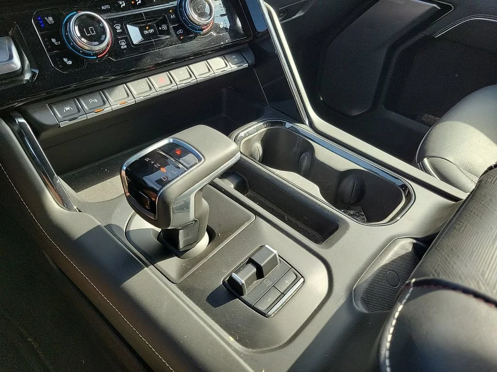 Used 2023 SUMMIT WHITE GMC AT4X image 25