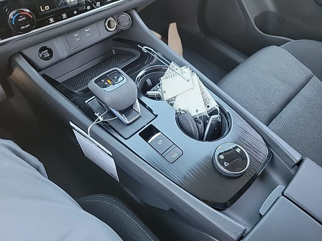2026 Nissan Rogue SV - Photo 15