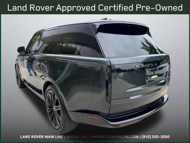 Certified Used 2023 Belgravia Green Land Rover SE image 2