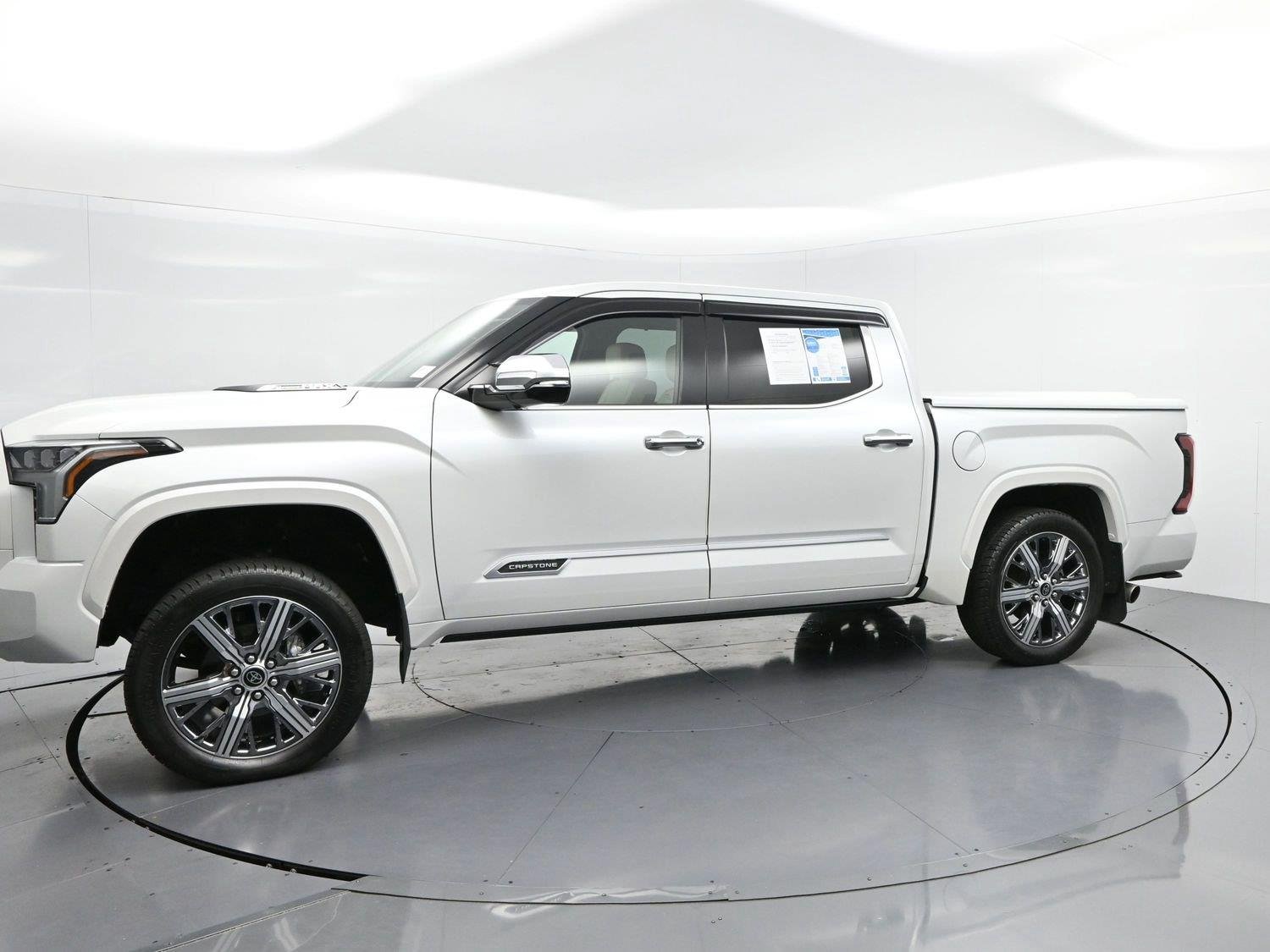 Used 2023 White Toyota Capstone Hybrid image 4