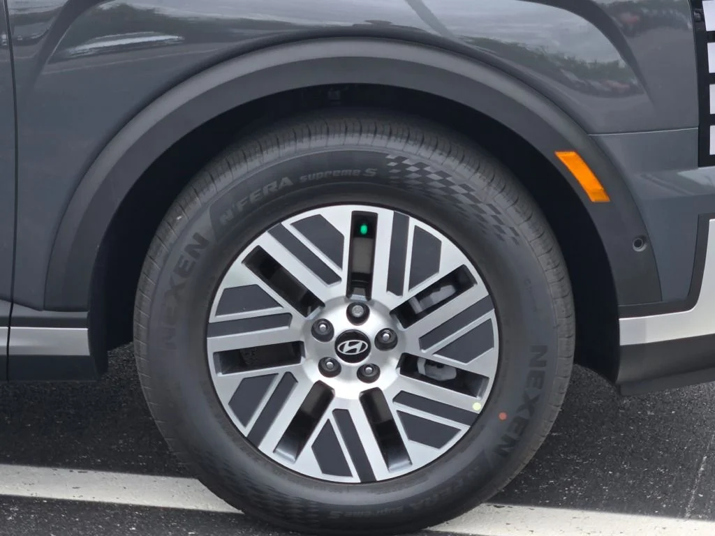 New 2026 Gray Pearl Hyundai SEL Premium image 5