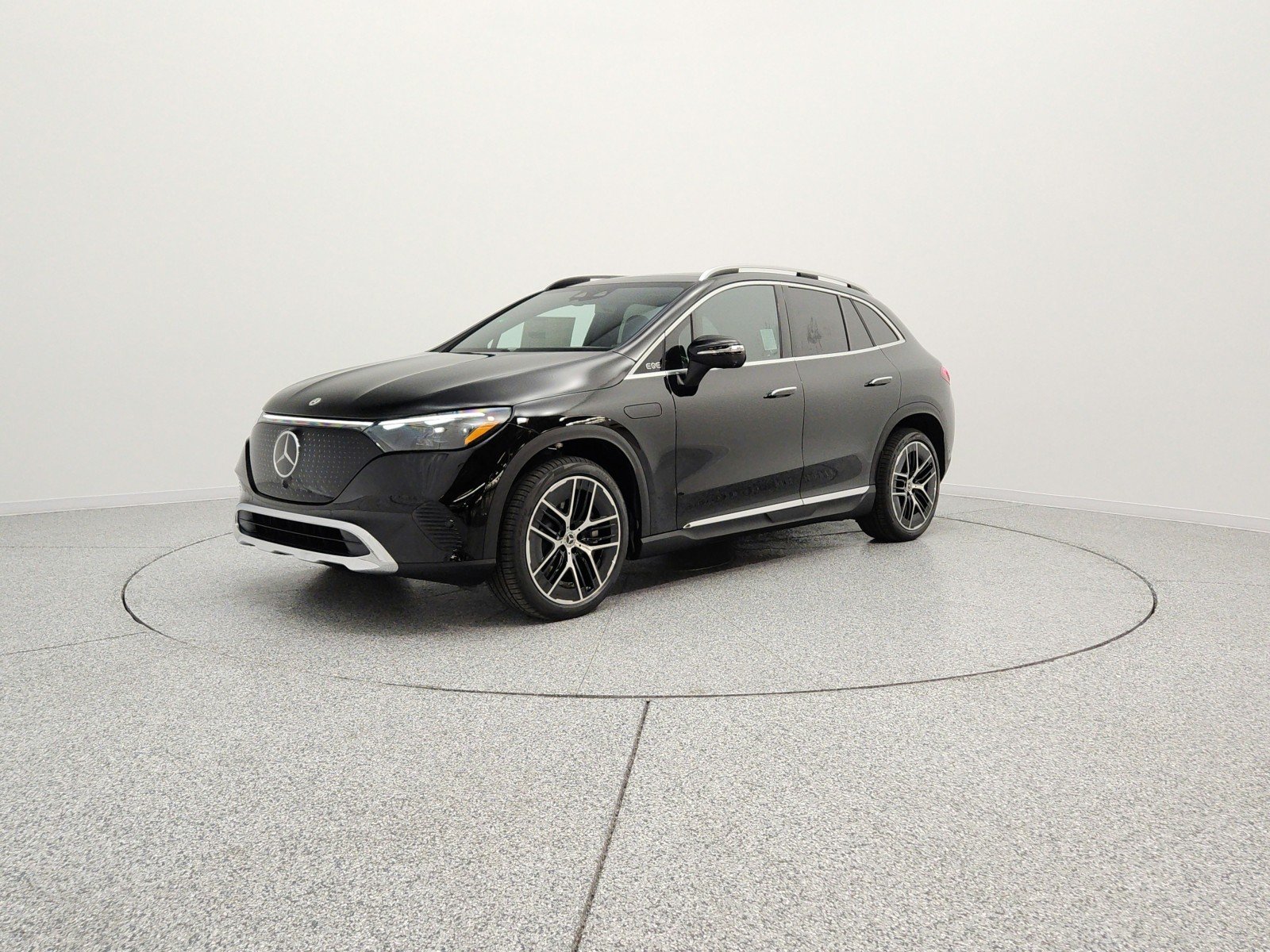 2026 Mercedes-Benz EQE SUV EQE 320 4MATIC's photo