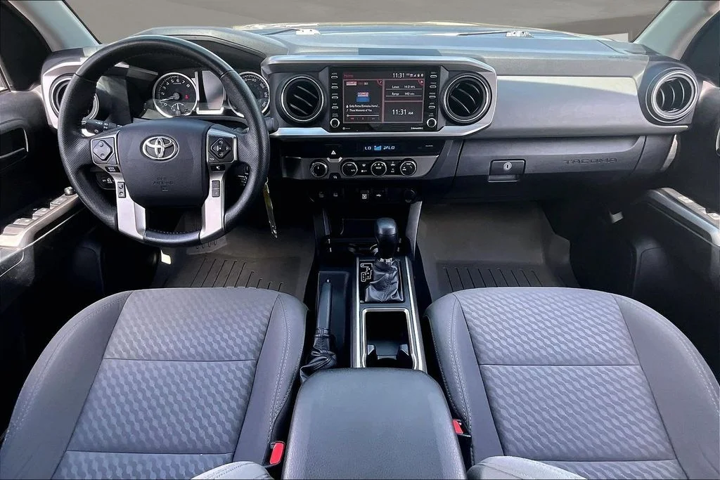 Used 2022 Gray Toyota SR5 image 8
