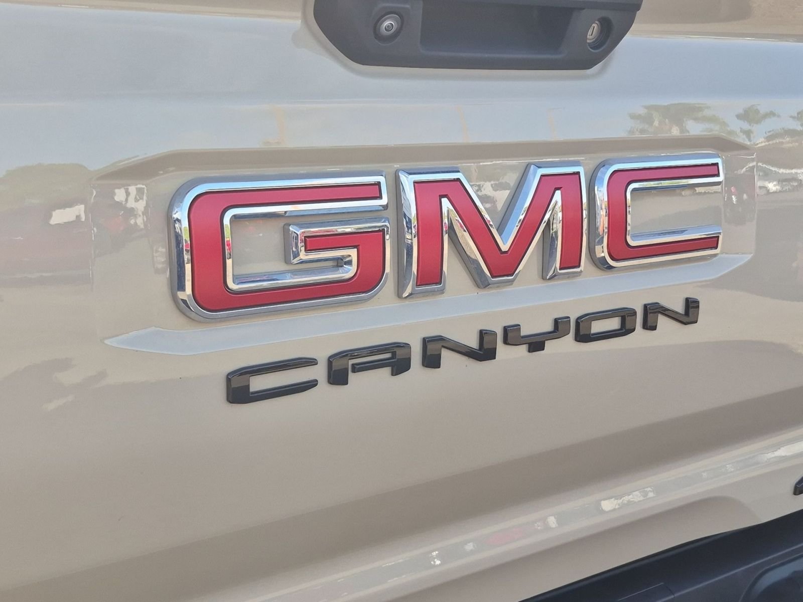 2023 GMC Canyon AT4X - Photo 32