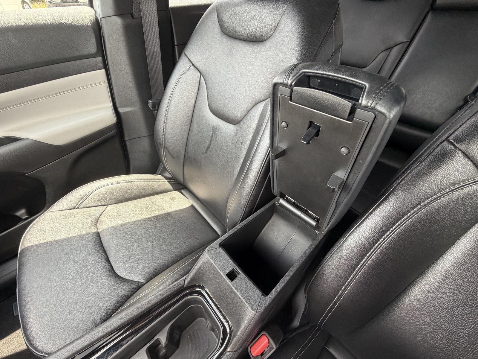 Used 2025 Bright White Clearcoat Jeep Limited image 14