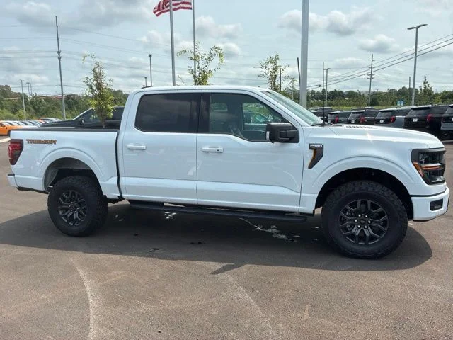 New 2026 Oxford White Ford Tremor® image 12