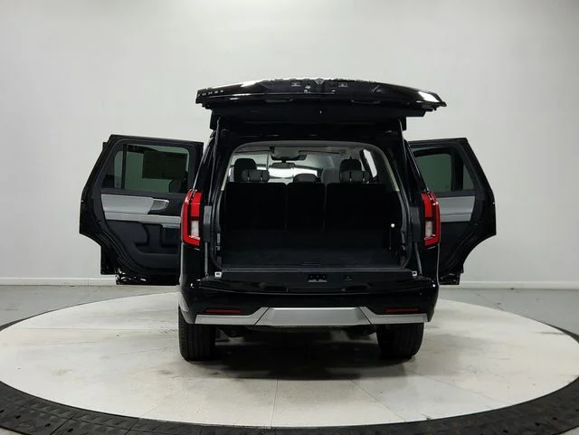 Used 2025 Black Ford Platinum image 15