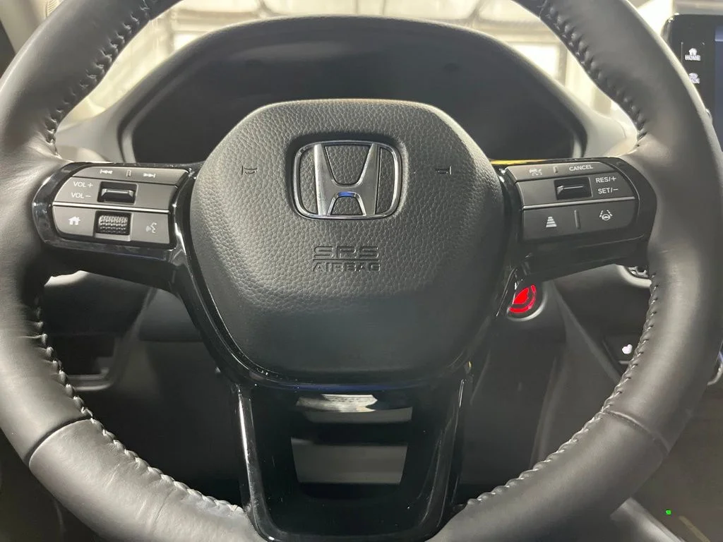 Certified Used 2024 Platinum White Pearl Honda 5DR AWD EX-L BD image 16