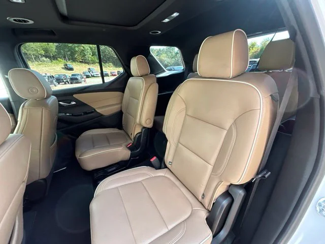 Used 2022 Beige Chevrolet Premier image 20