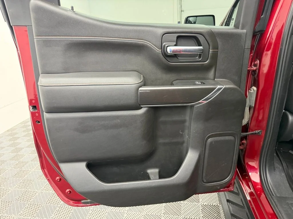 Used 2021 Red GMC AT4 image 25