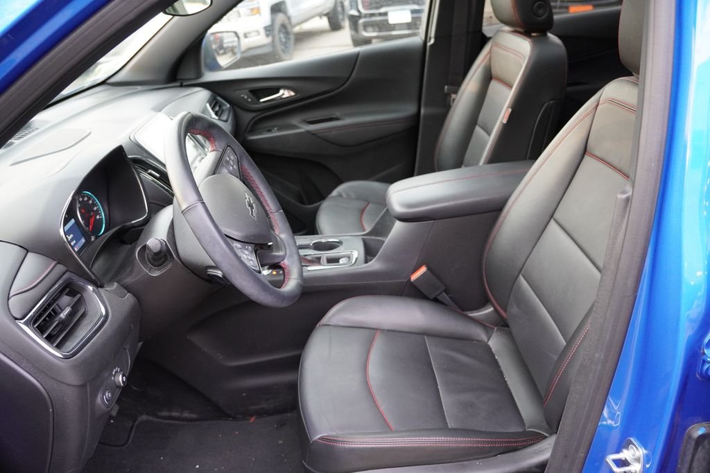 Used 2024 Riptide Blue Metallic Chevrolet RS image 4