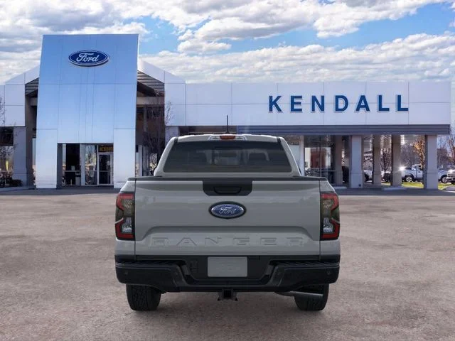 Used 2026 Avalanche Ford XLT image 5