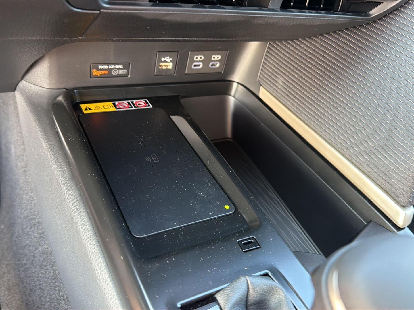 New 2026 Reservoir Blue Toyota SE image 27