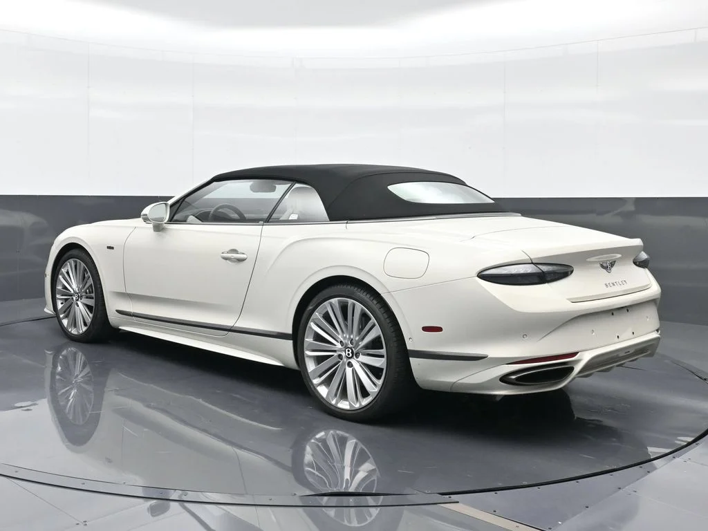 Used 2025 White Bentley Speed image 3