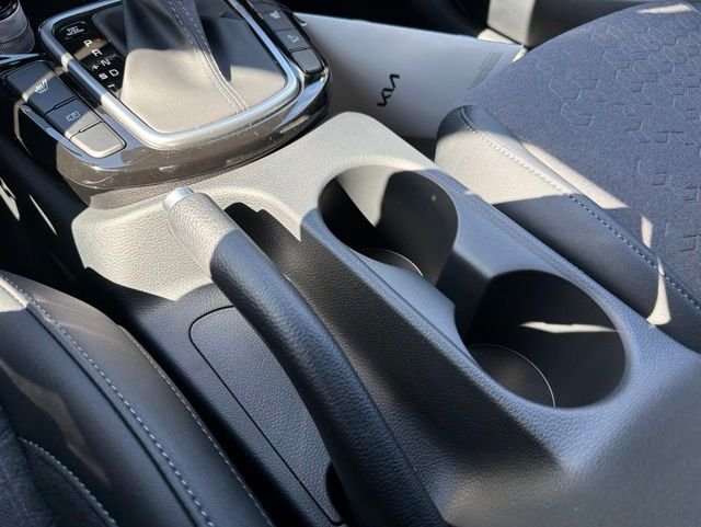 New 2026 Snow White Pearl Kia S image 23