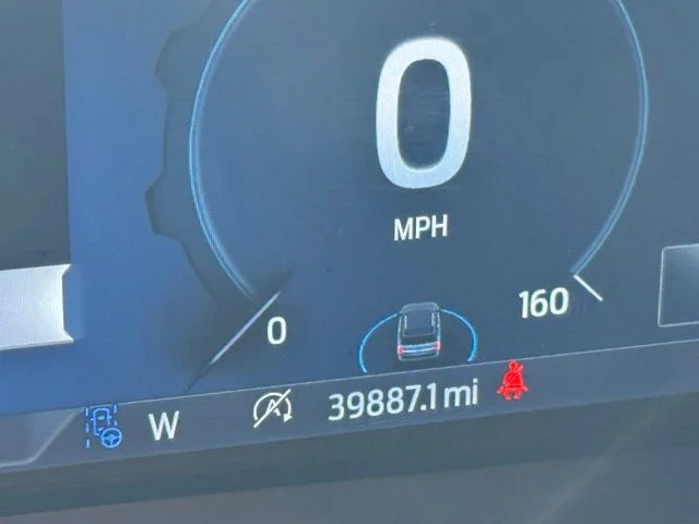 Used 2024 Silver Ford Limited image 34