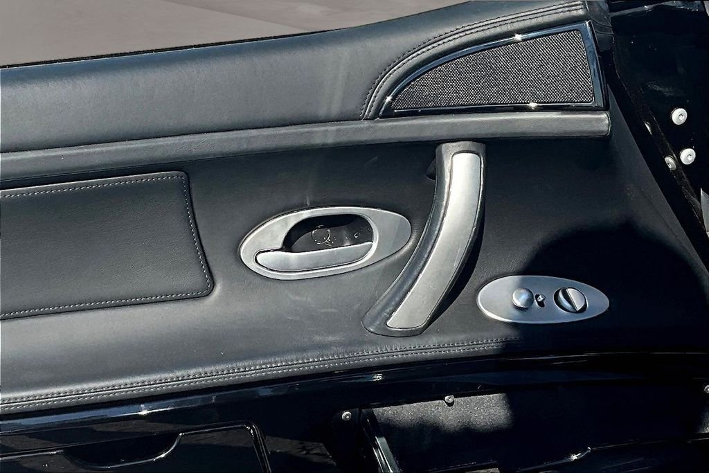 Used 2001 Black BMW Base image 18